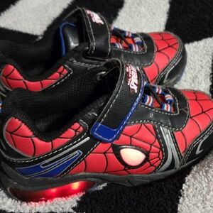 Light up toddler boys Spider Man shoes size 8